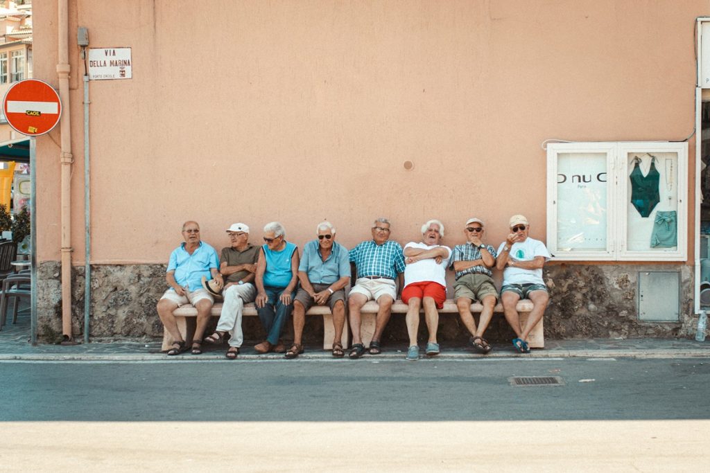 Minimalist Living and Debt Free Lifestyle in 2026 1 Minimalist Living and Debt Free Lifestyle