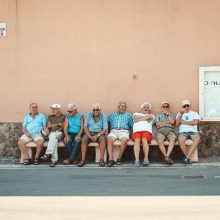 Minimalist Living and Debt Free Lifestyle